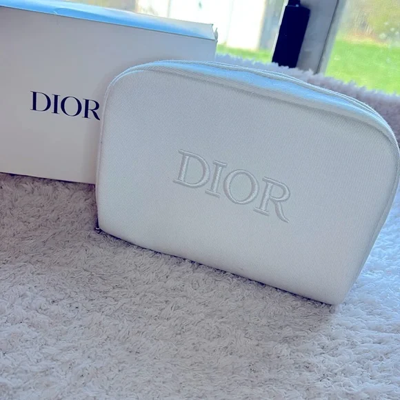 SALE🛍️ Dior Cosmetic Pouch - Picture 1 of 6